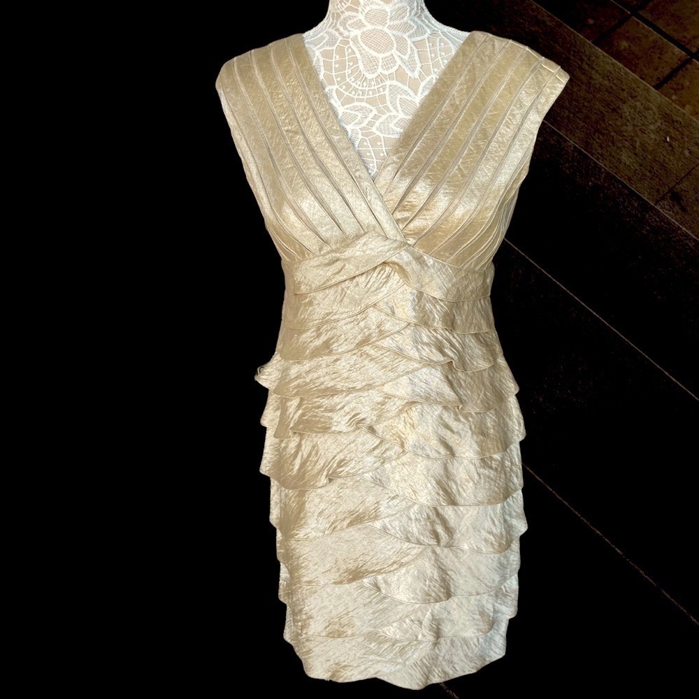 ADRIANNA Papell Gold bandage‎ dress 10PNew Condition